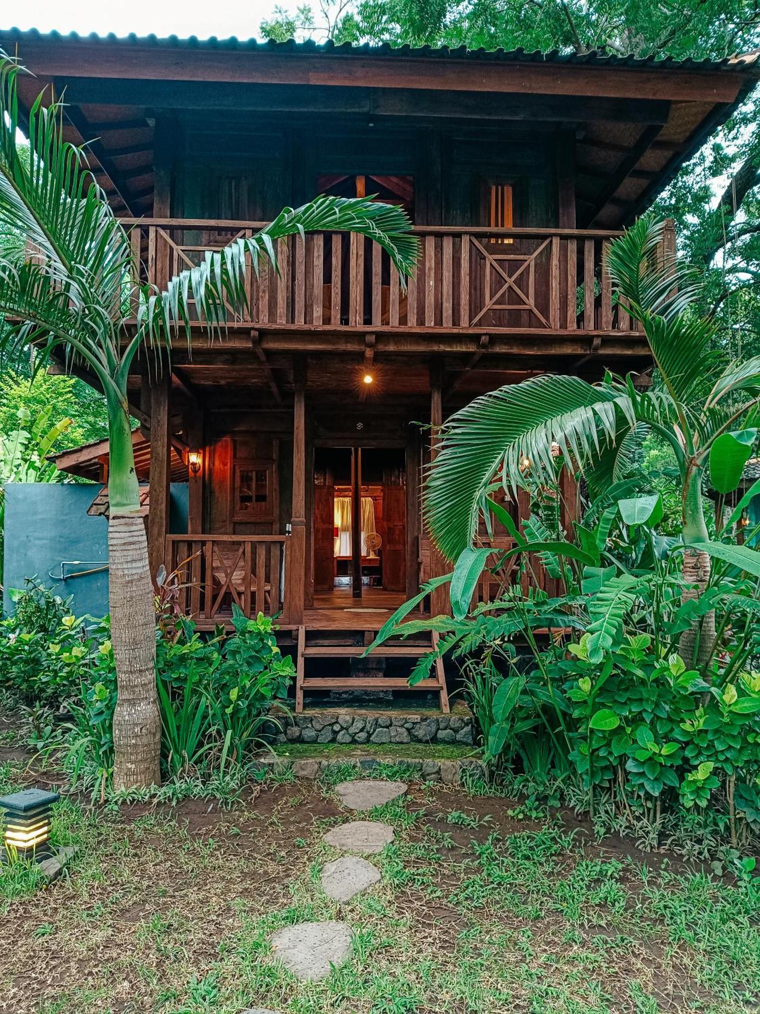 Alaya Ecolodge Pemuteran Exterior foto